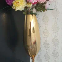 گل گلدان