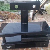 میز تلویزیون شیشه ای