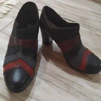 کفش چرم گاوی زنانه سایز ۳۸