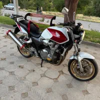 cb1300 2006 بی رنگ بی چین