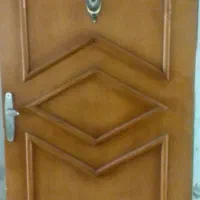 درب ورودی آپارتمان