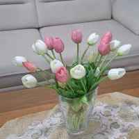 گل لاله وارداتی