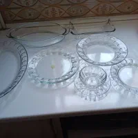 ظروف شیشه ایی