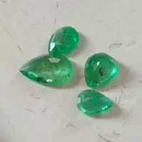 زمردطبیعی برنگ سبز