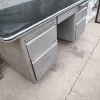 میز اداری فلزی