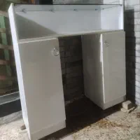 کانتر مغازه  بعلت جمع کردن مغازه می فروشم