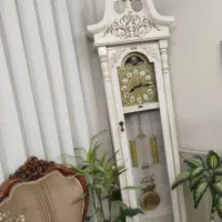 ساعت ایستاده در حد