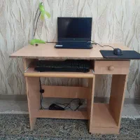 میز تحریر سالم