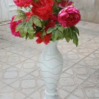 گل زیبا همراه گلدان شیشه ای بازدید سرابله