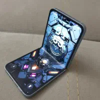 z flip6 سامسونگ ریجستر شده کاملا سالم بدون توضیح