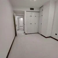 گهردشت۱۸۰متر/۳خواب/رو‌به‌آفتاب