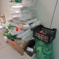 نان خشک وضایعات پلاستیک وکارتن