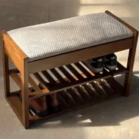 جاکفشی نیمکتی چوبی نشیمن‌دار