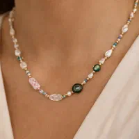 گردنبند دستساز وارداتی