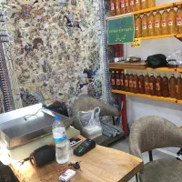 نیازمند فروشنده و صندوق دار