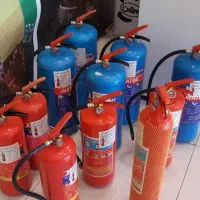 تجهیزات ایمنی و کپسول آتش نشانی