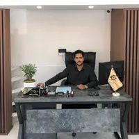 استخدام مشاور و ادمین حرفه ای پایه ثابت