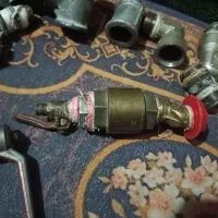 مقداری وسایل حمام