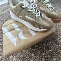 کتونی زارا اصل