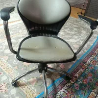 صندلی اداری چرخ دار