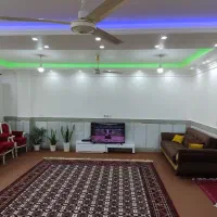 واحد اجاره ای طبقه ی اوّل ۱۷۰ متری