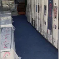 فروشنده خانم