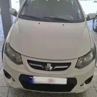 کوئیک R سفید مشکی مدل ۱۴۰۰
