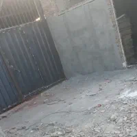 سالن 300متر ومحوطه 300متر جمعا 600متر