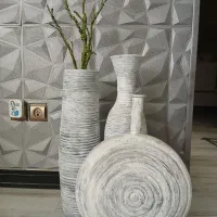 گلدان کنار سالنی