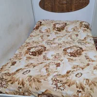 تخت یک و نیم نفره