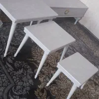 میز عسلی .