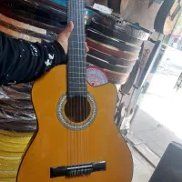 گیتار رو از دست دو تا آک میتونی اینجا بخری آموزش