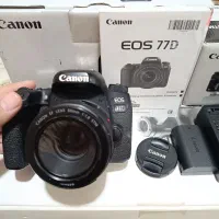 دوربین عکاسی کنون  canon 77D با لنز 50 فیکس F1.8