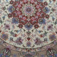 فرش دستبافت دایره ۱/۵×۱/۵ رج ۴۰ طرح خطیبی