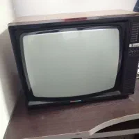 تلویزیون رنگی قدیمی خانگی