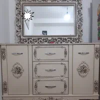 آینه ومیزکنسول تروتمیز
