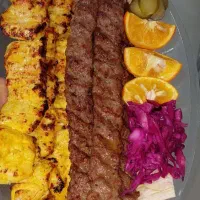 استخدام نیروی ساده و کمک آشپز