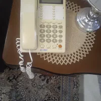 تلفن رو میزی