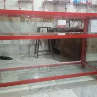 ویترین دو متری
