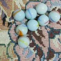 تیله|اسباب‌بازی بچه|کنگاور, |دیوار