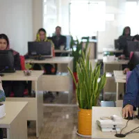 ارائه مدرک معتبر فنی و حرفه ای