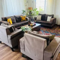فروش ست مبل هفت نفره و میز نهارخوری ۶نفره