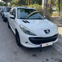 رنت و اجاره پژو ۲۰۷ ماهانه هفتگی.