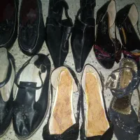 شش جفت کفش زنانه چرم درحد نو