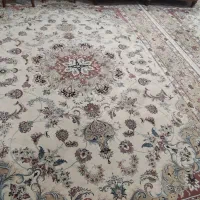 ۲ عدد فرش ۵۰۰ شانه در حد نو
