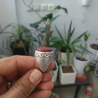 انگشتر نقره یمنی و توپاز سبز