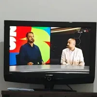 یک عدد تلویزیون ۳۲ اینچ اصلی در حال استفاده