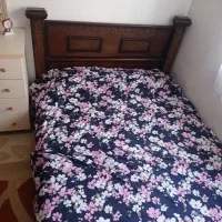 تخت‌۲نفره‌با‌تشک
