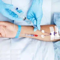 تزریقات سرم و امپول در منزل