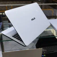 لپتاپ استوک Asus سفید بسیار تمیز با 2 گیگ‌ گرافیک